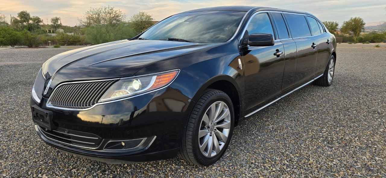 2014 Lincoln MKS - Image 7 of 21