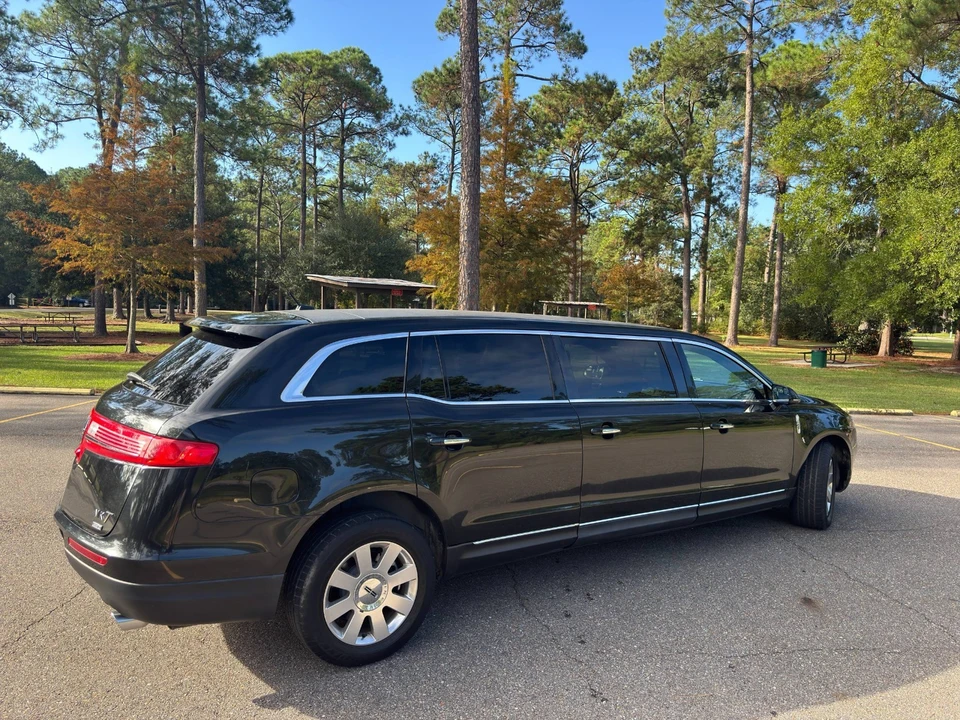 2014 Lincoln MKT - Image 4 of 20