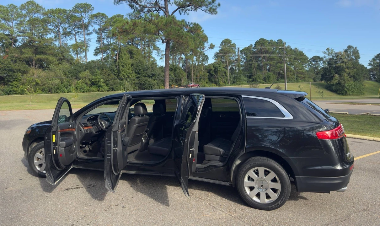 2014 Lincoln MKT - Image 7 of 20