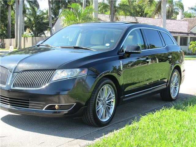 2014 Lincoln MKT - Image 7 of 12