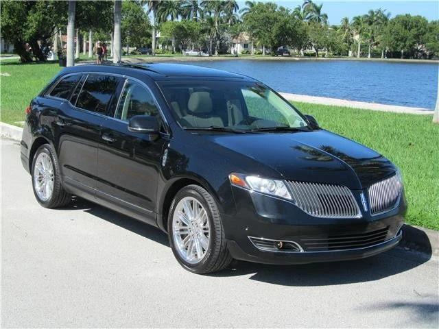 2014 Lincoln MKT - Image 2 of 12