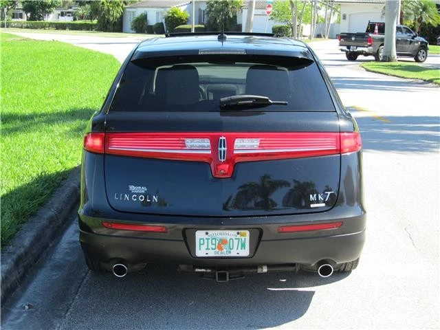 2014 Lincoln MKT - Image 11 of 12