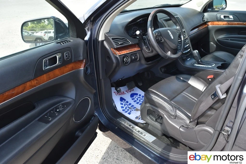 2014 Lincoln MKT - Image 11 of 24