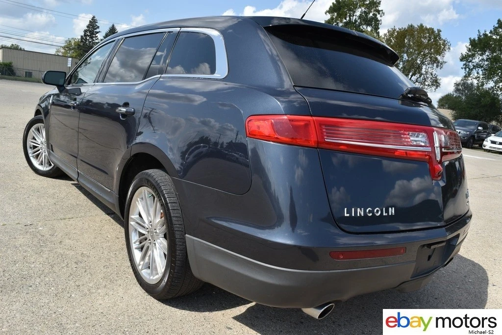 2014 Lincoln MKT - Image 7 of 24