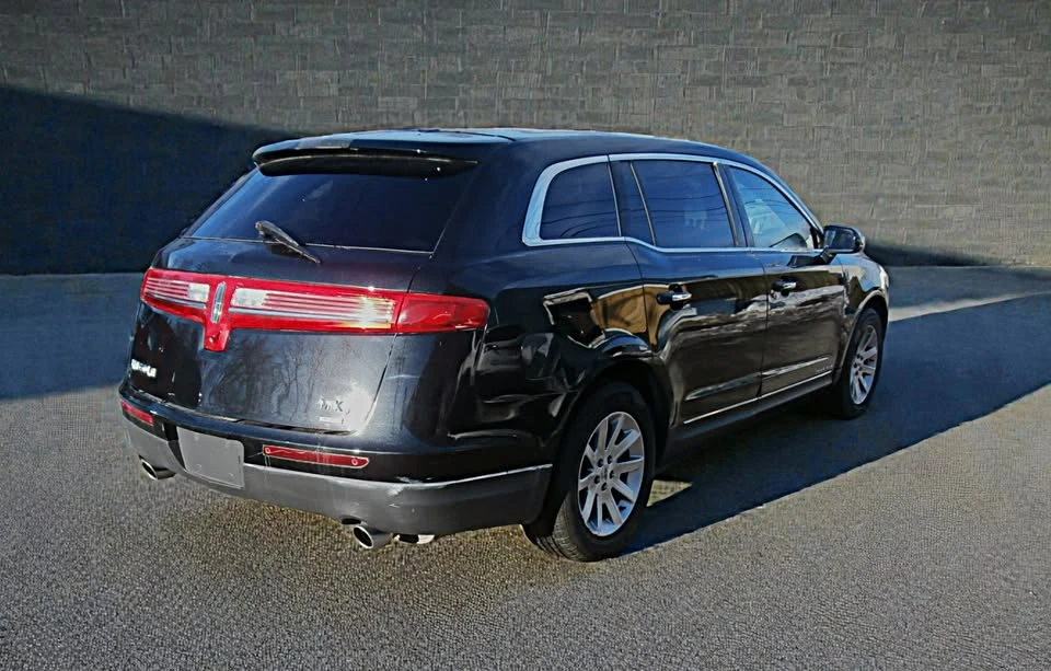 2014 Lincoln MKT - Image 5 of 19