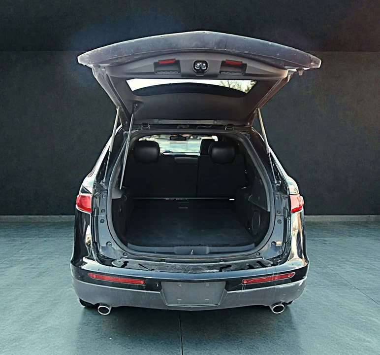 2014 Lincoln MKT - Image 9 of 19