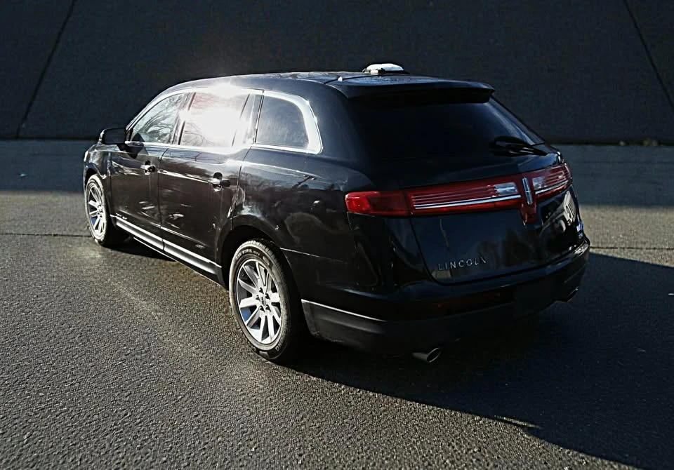 2014 Lincoln MKT - Image 6 of 19