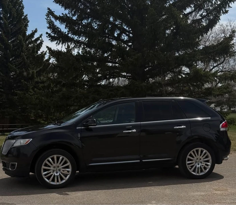 2014 Lincoln MKX - Image 2 of 11
