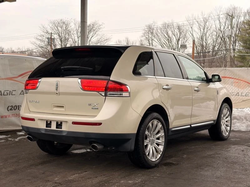 2014 Lincoln MKX - Image 11 of 12