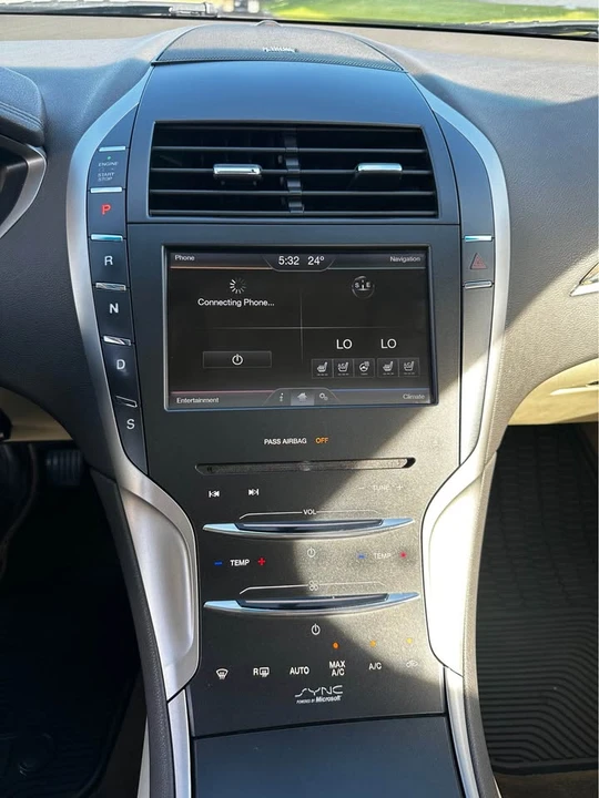 2014 Lincoln MKZ - Image 11 of 19