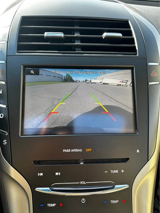 2014 Lincoln MKZ - Image 13 of 19