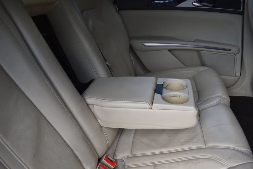2014 Lincoln MKZ - Image 17 of 20