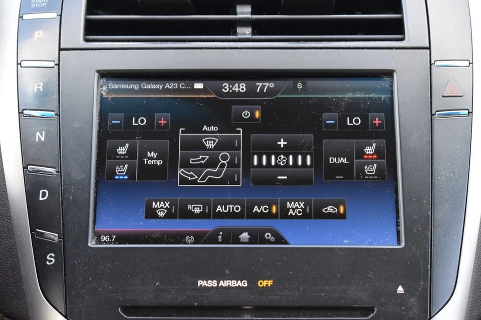 2014 Lincoln MKZ - Image 10 of 20