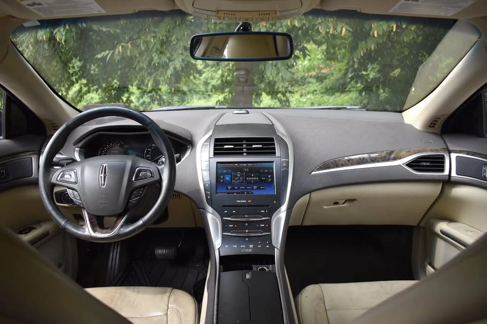 2014 Lincoln MKZ - Image 16 of 20