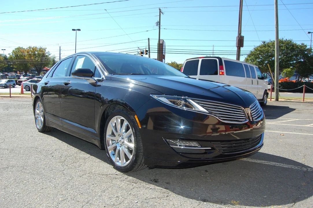 2014 Lincoln MKZ - Image 2 of 12