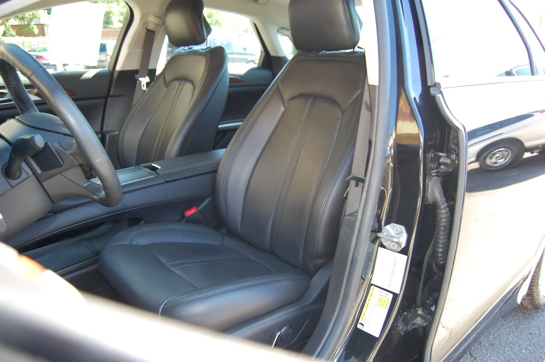 2014 Lincoln MKZ - Image 10 of 12