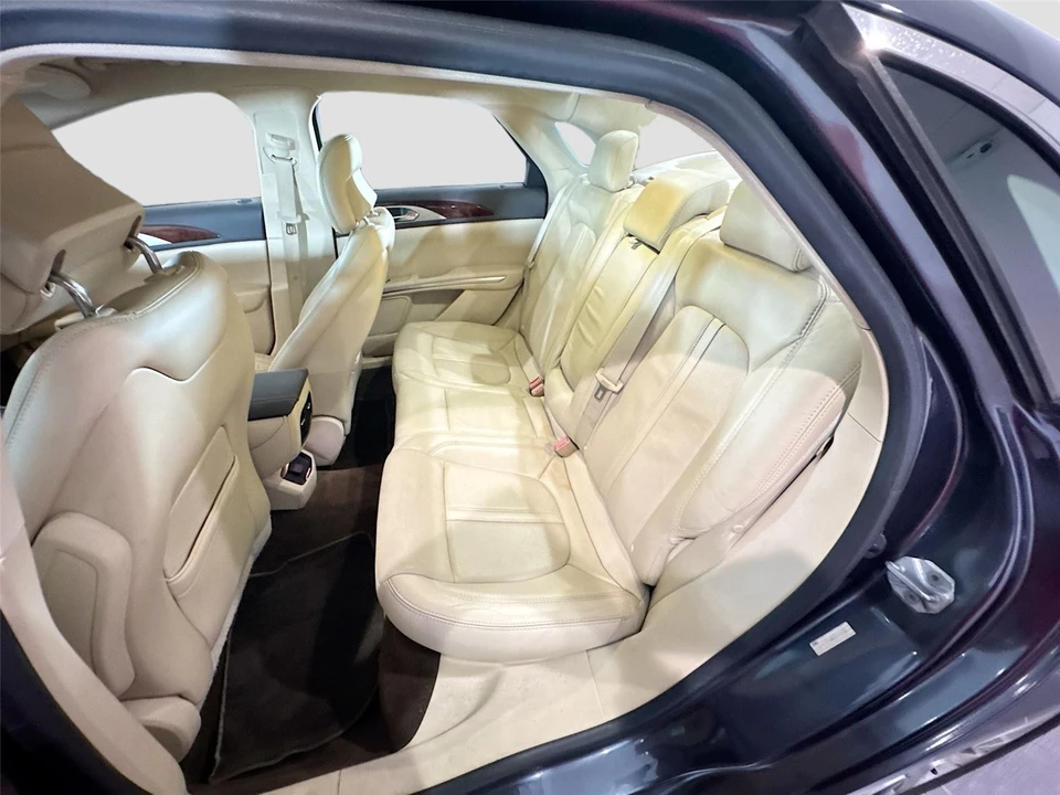 2014 Lincoln MKZ - Image 12 of 16