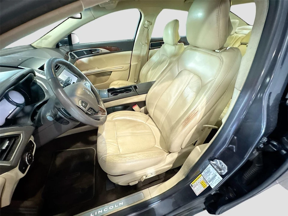 2014 Lincoln MKZ - Image 10 of 16
