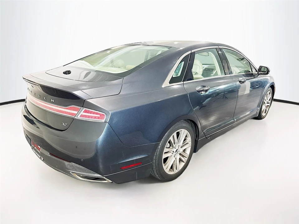 2014 Lincoln MKZ - Image 5 of 16