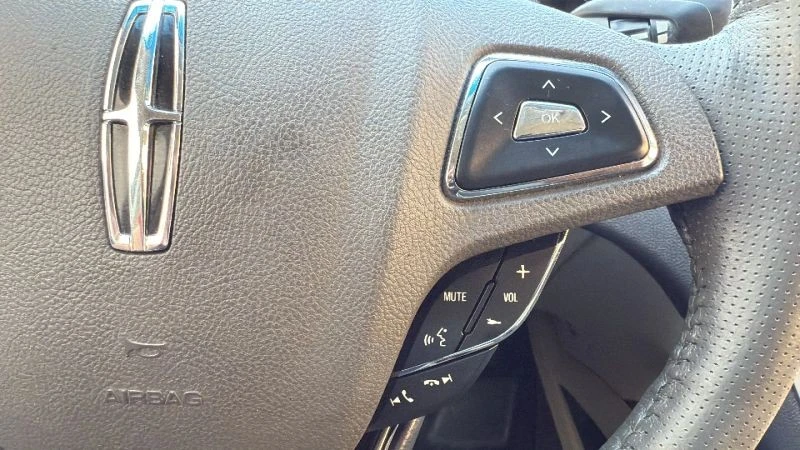 2014 Lincoln MKZ - Image 11 of 12