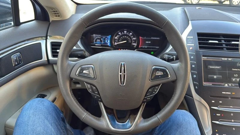 2014 Lincoln MKZ - Image 10 of 12