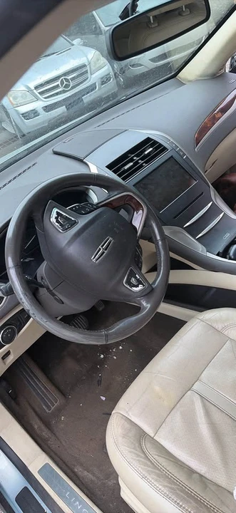 2014 Lincoln MKZ - Image 6 of 8