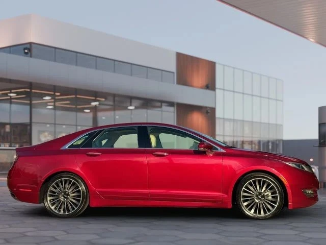 2014 Lincoln MKZ - Image 8 of 21