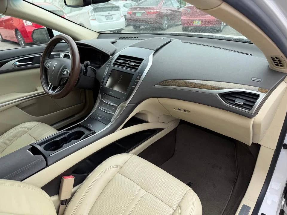 2014 Lincoln MKZ - Image 5 of 11