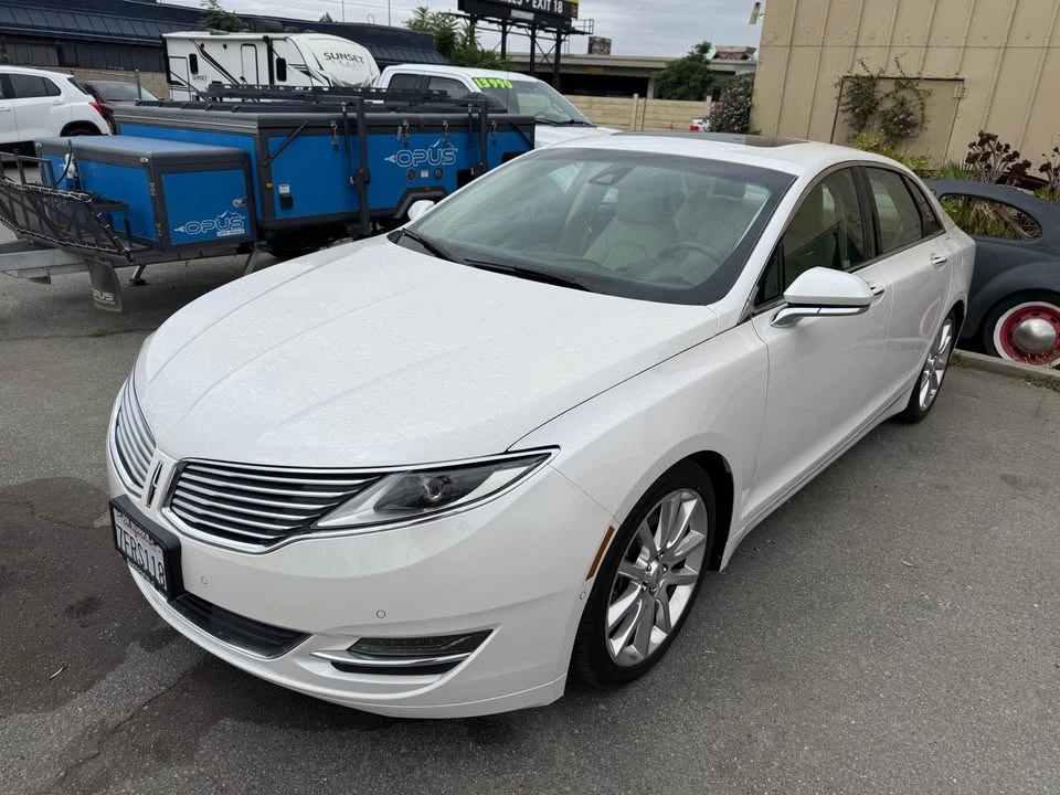 2014 Lincoln MKZ - Image 2 of 11