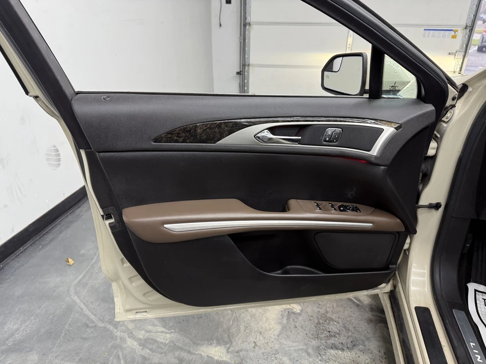 2014 Lincoln MKZ - Image 11 of 21