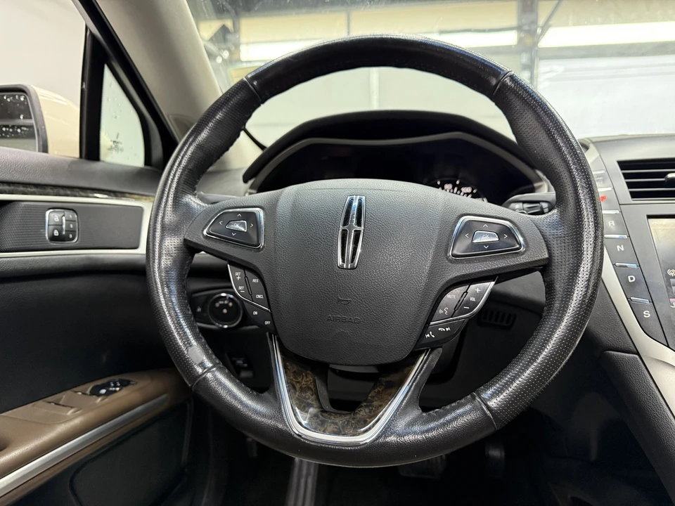 2014 Lincoln MKZ - Image 16 of 21