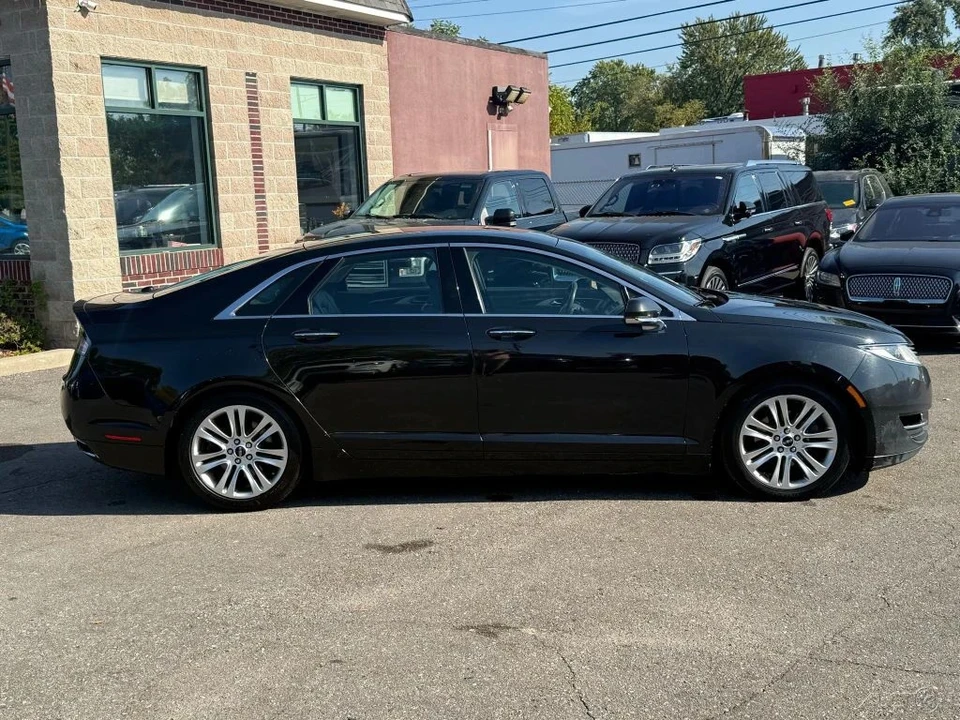 2014 Lincoln MKZ - Image 4 of 12