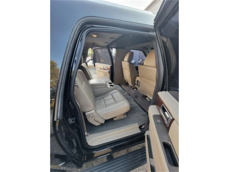 2014 Lincoln Navigator 3rd Gen - Image 9 of 15