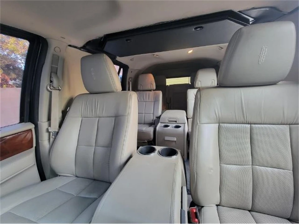 2014 Lincoln Navigator 3rd Gen - Image 6 of 15