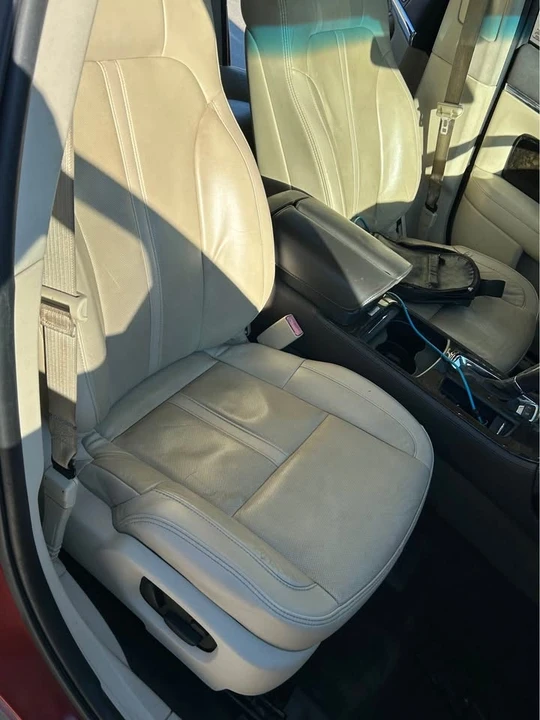 2014 Lincoln MKS - Image 12 of 15