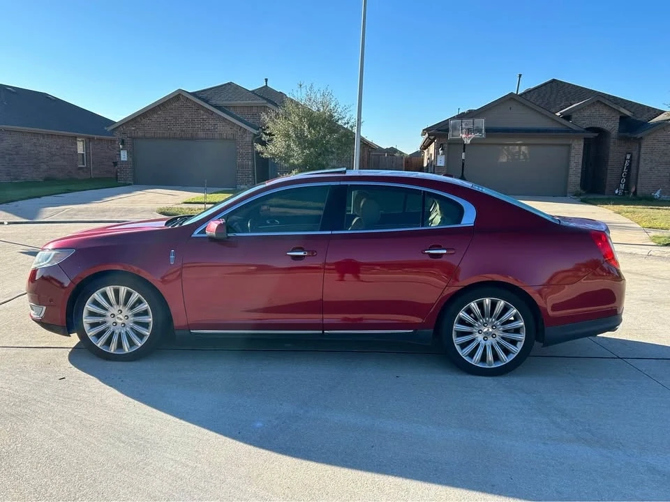 2014 Lincoln MKS - Image 8 of 15