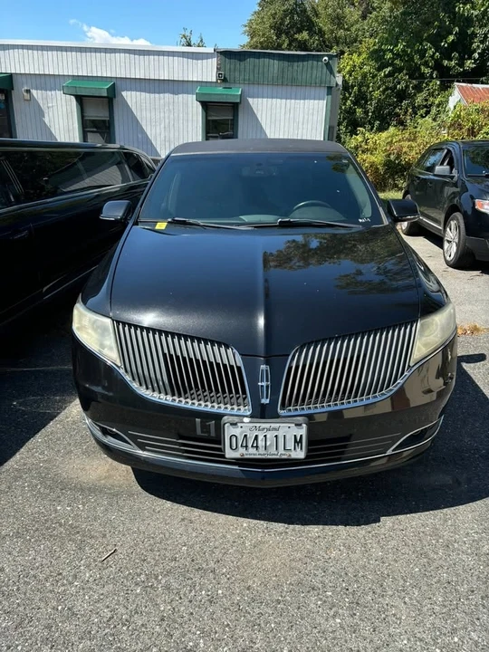 2014 Lincoln MKT - Image 3 of 13