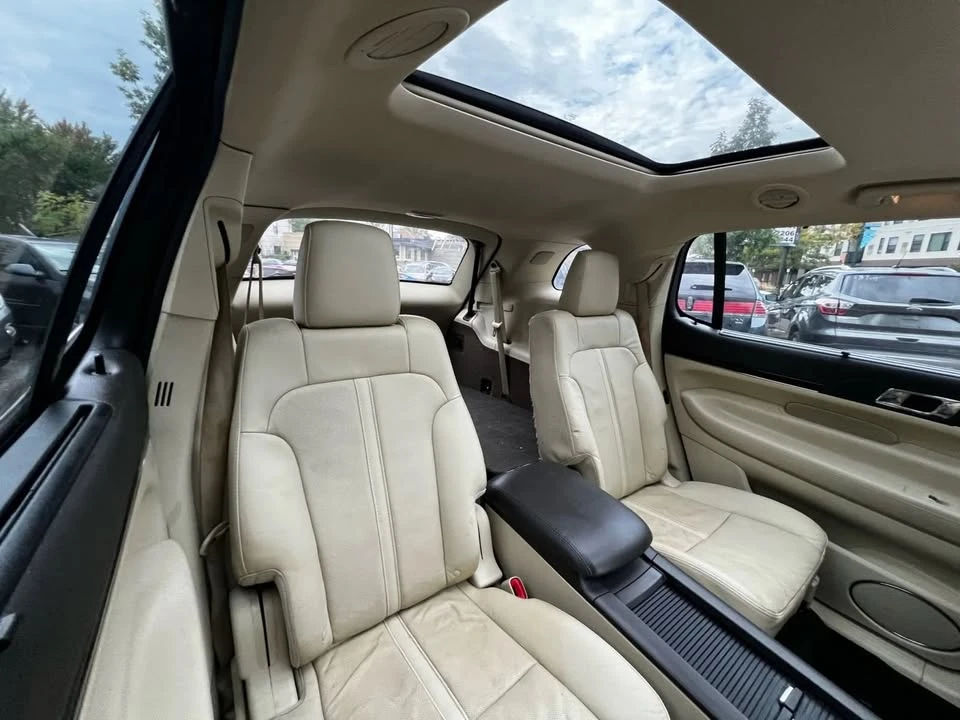 2014 Lincoln MKT - Image 14 of 20