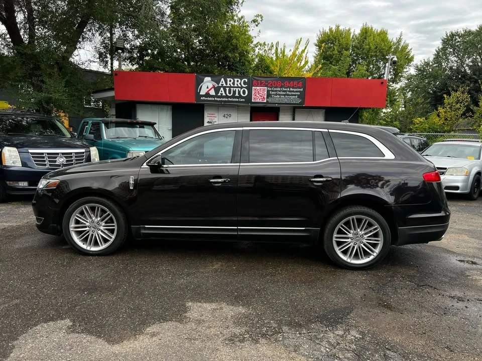 2014 Lincoln MKT - Image 9 of 20