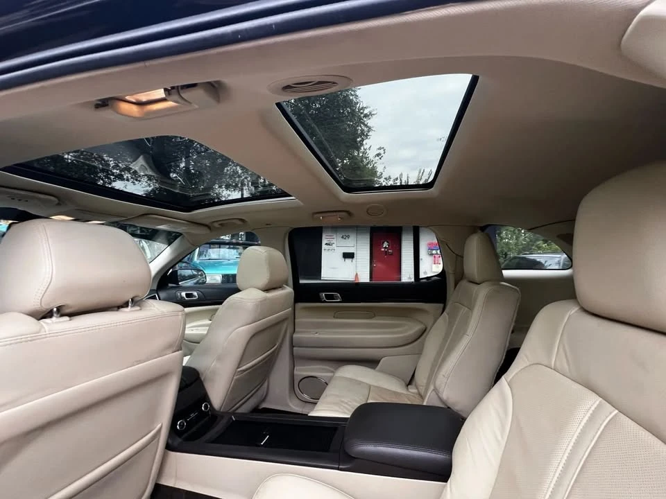 2014 Lincoln MKT - Image 10 of 20