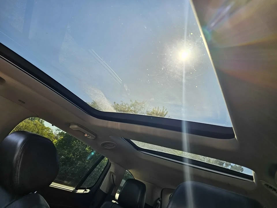 2014 Lincoln MKT - Image 11 of 14