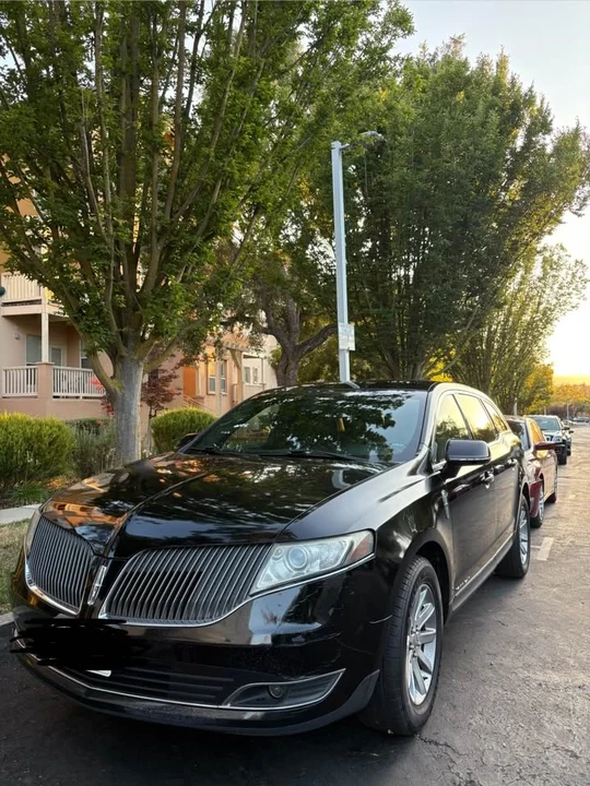 2014 Lincoln MKT - Image 15 of 20