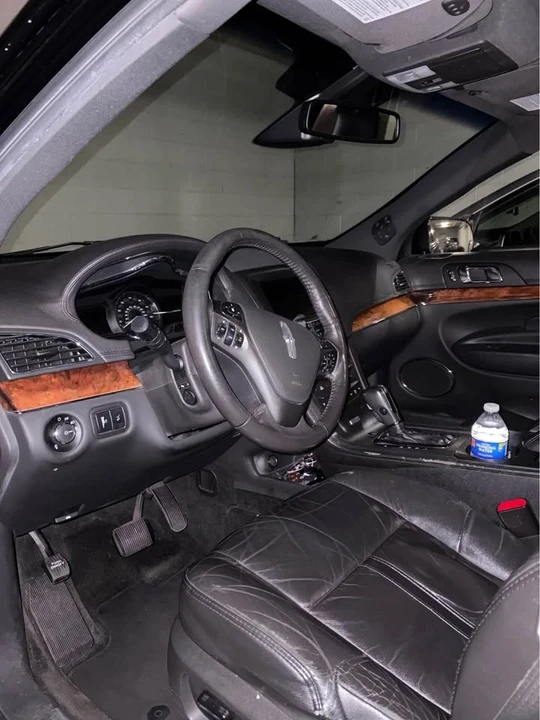 2014 Lincoln MKT - Image 11 of 20