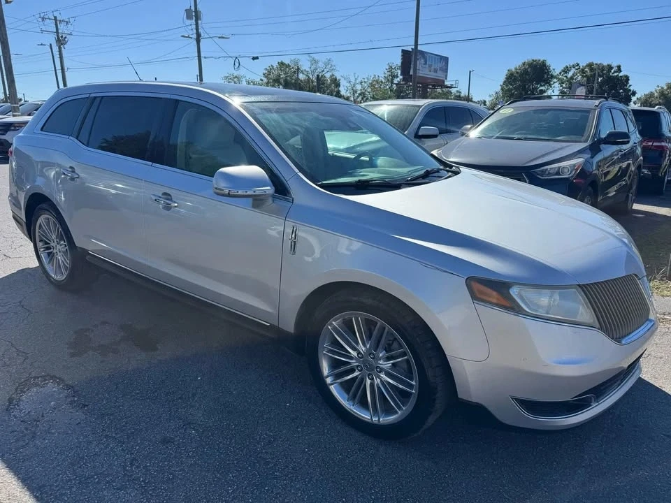 2014 Lincoln MKT - Image 4 of 20