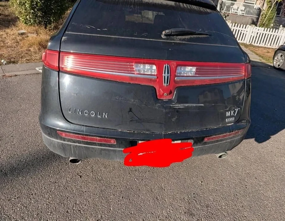 2014 Lincoln MKT - Image 4 of 4