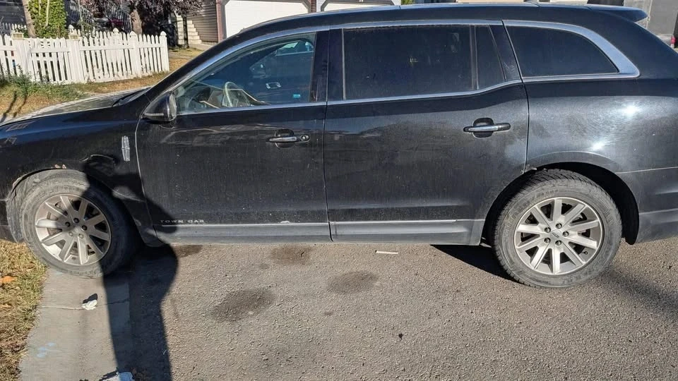 2014 Lincoln MKT - Image 3 of 4