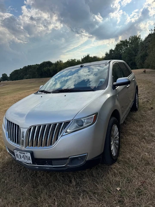 2014 Lincoln MKX - Image 8 of 14