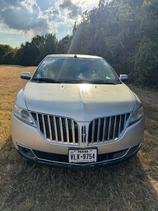 2014 Lincoln MKX - Image 2 of 14
