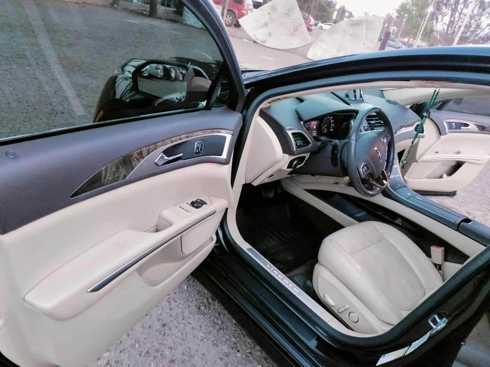 2014 Lincoln MKZ - Image 9 of 13
