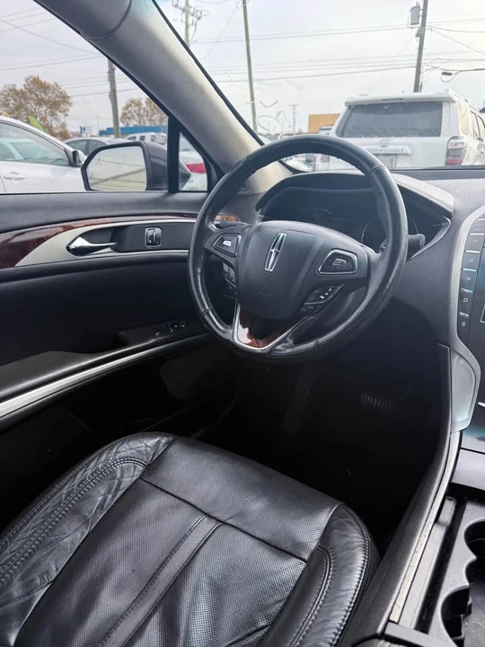 2014 Lincoln MKZ - Image 11 of 12